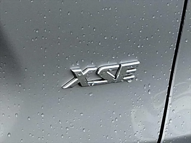 2023 Toyota RAV4 XSE - Photo 30