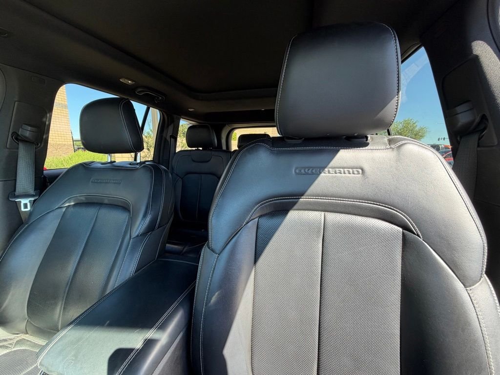 Used 2023 White Jeep Overland 4xe image 13