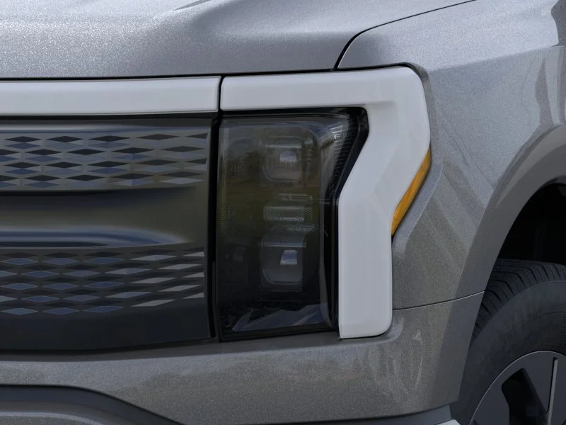 2025 Ford F-150 Lightning Flash - Photo 40
