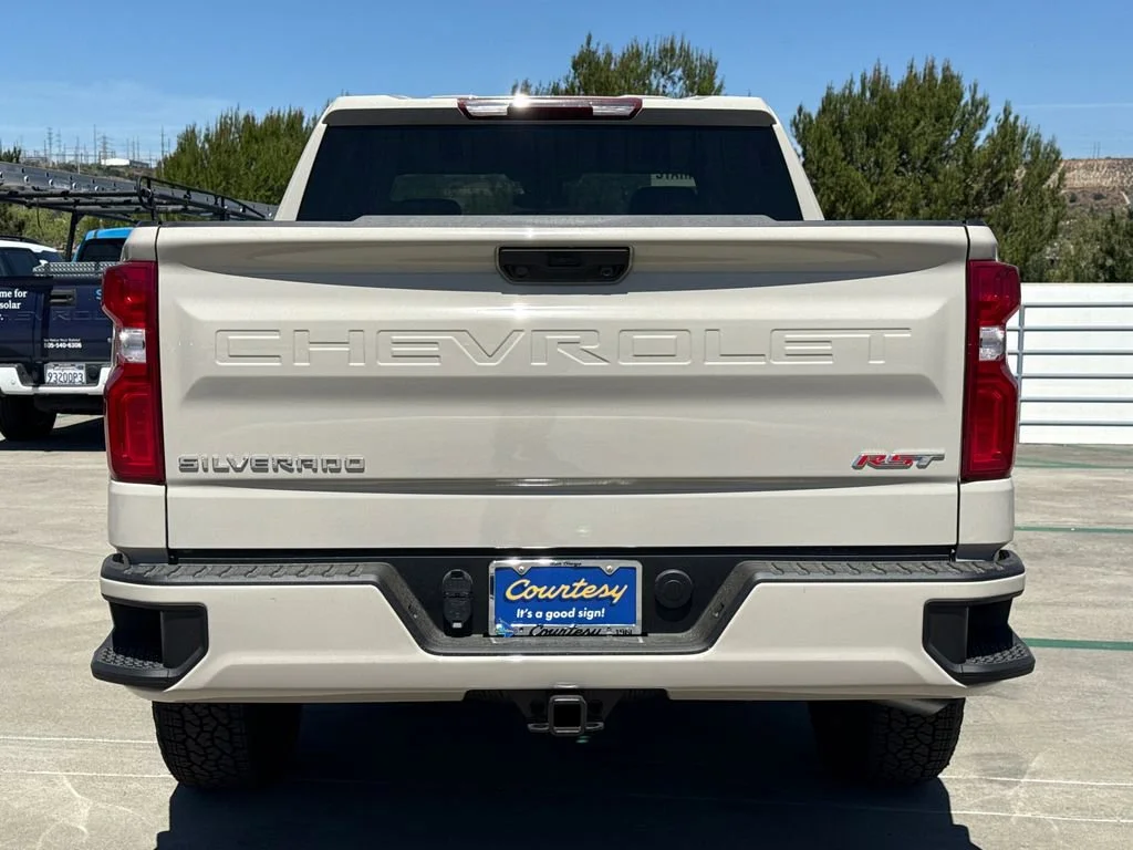 New 2026 White Sands Chevrolet RST image 7