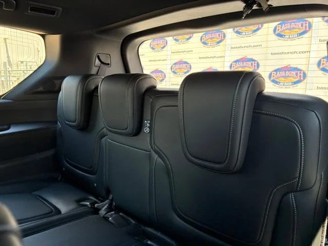 New 2026 Aspen White/Super Black Nissan PRO-4X® image 10