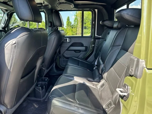 Used 2022 Green Jeep Overland image 13