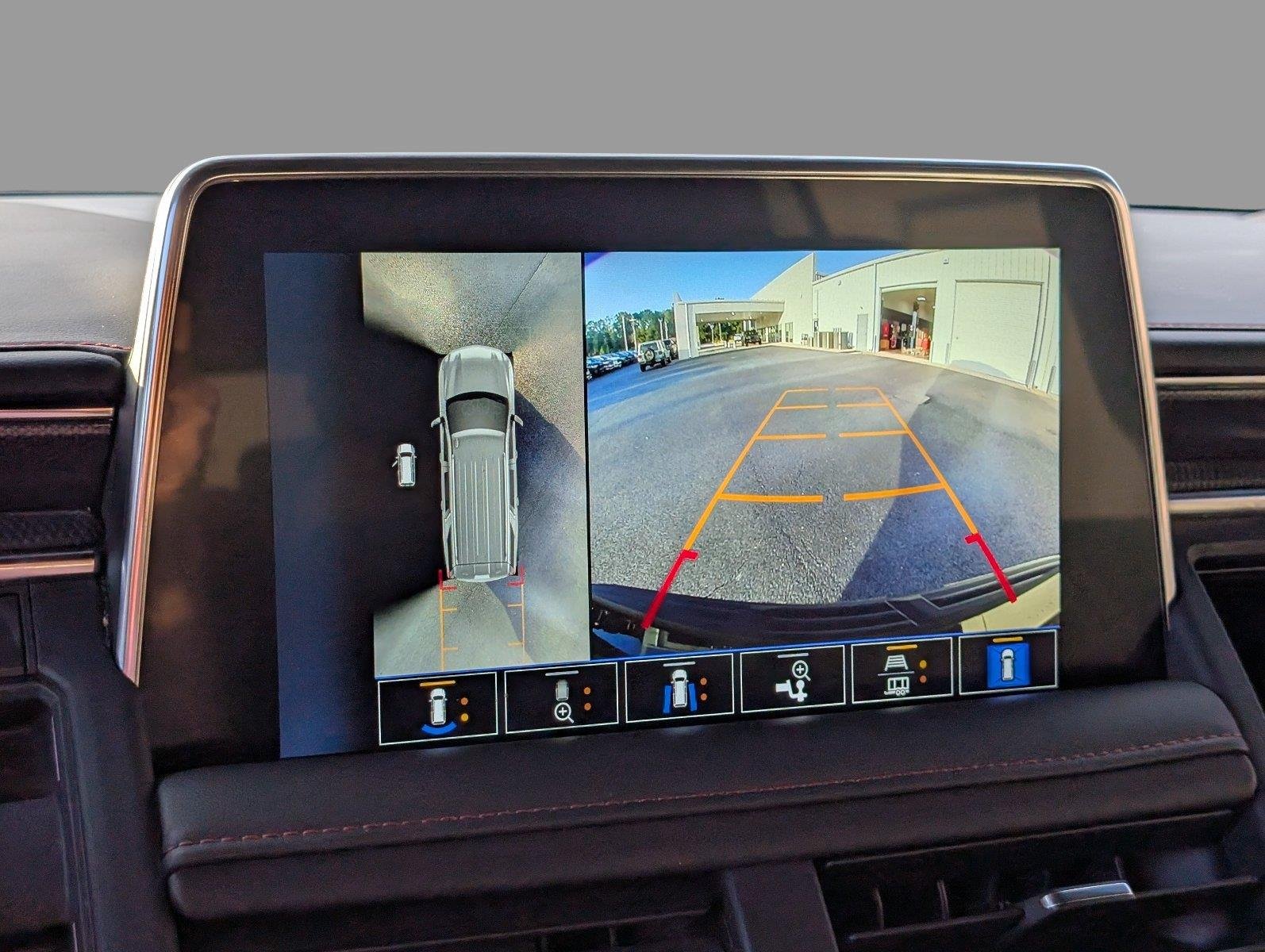 Used 2023 BLACK Chevrolet RST image 22