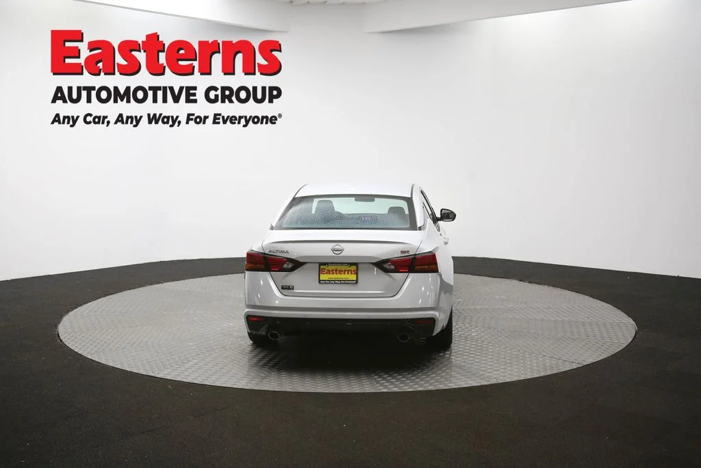 Used 2023 Silver Nissan 2.5 SR image 36