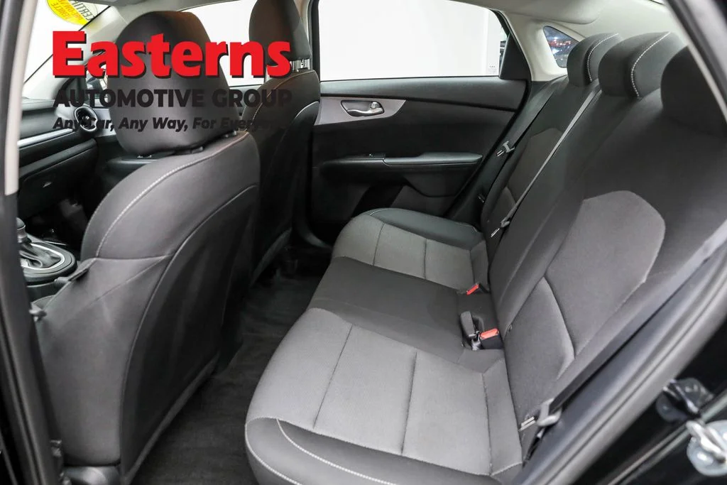 Used 2024 Black Kia LXS image 21