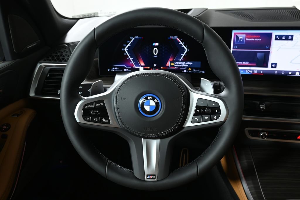 New 2026 Carbon Black Metallic BMW xDrive50e image 18