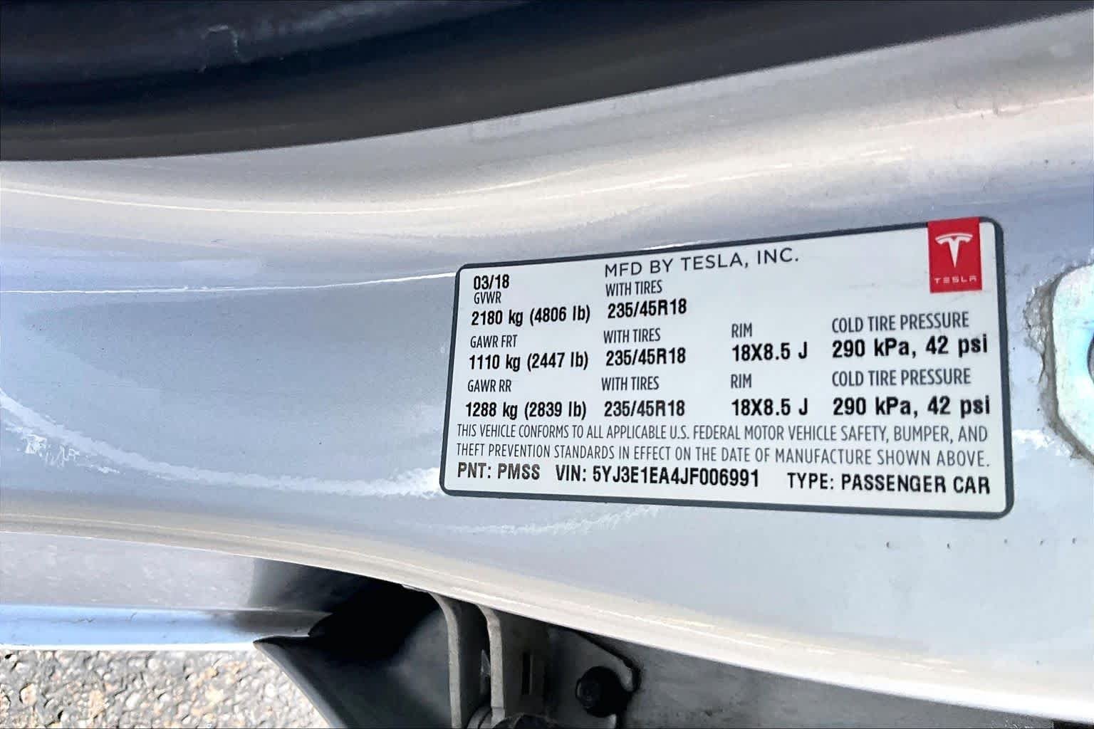 Used 2018 Midnight Silver Metallic Tesla Long Range Battery image 28