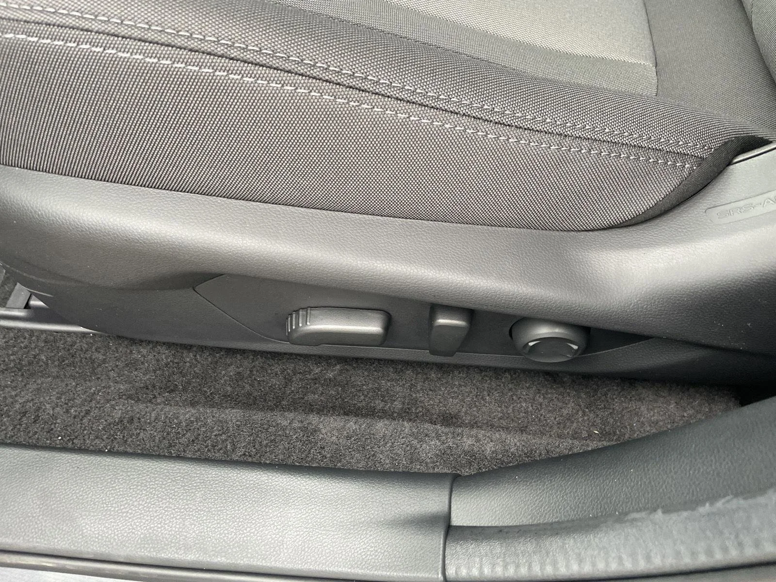New 2026 Magnetite Gray Metallic Subaru Premium image 12