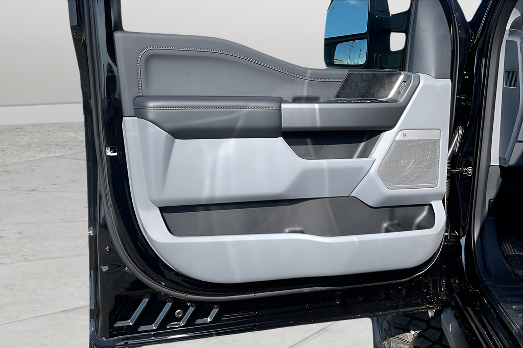 2025 Ford F-250 Super Duty XLT - Photo 12