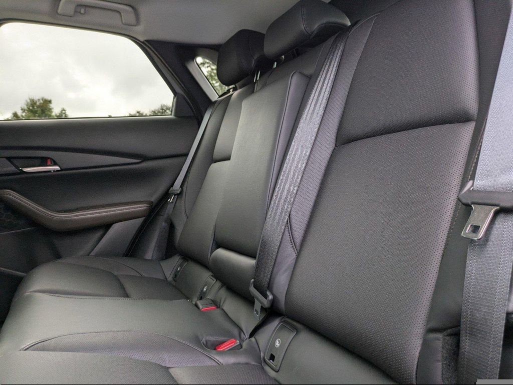 2025 Mazda CX-30 Premium - Photo 15