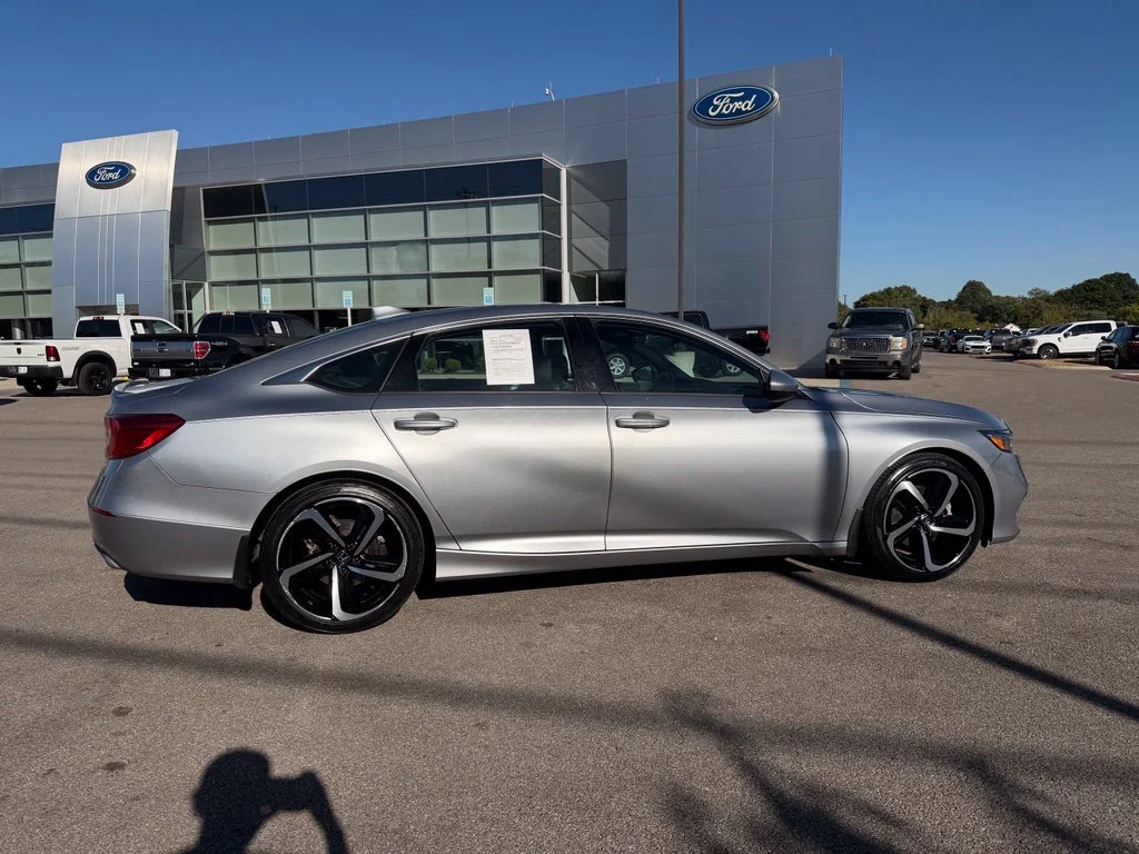 Used 2020 Gray Honda Sport image 7