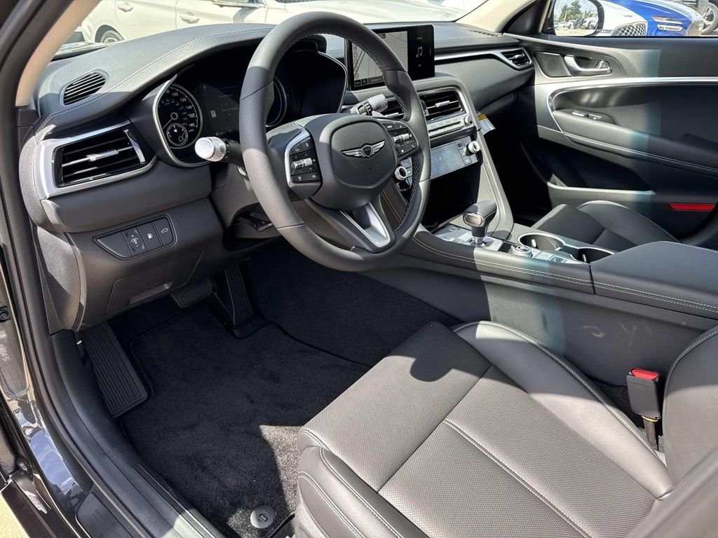 2026 GENESIS G70 Standard - Photo 8
