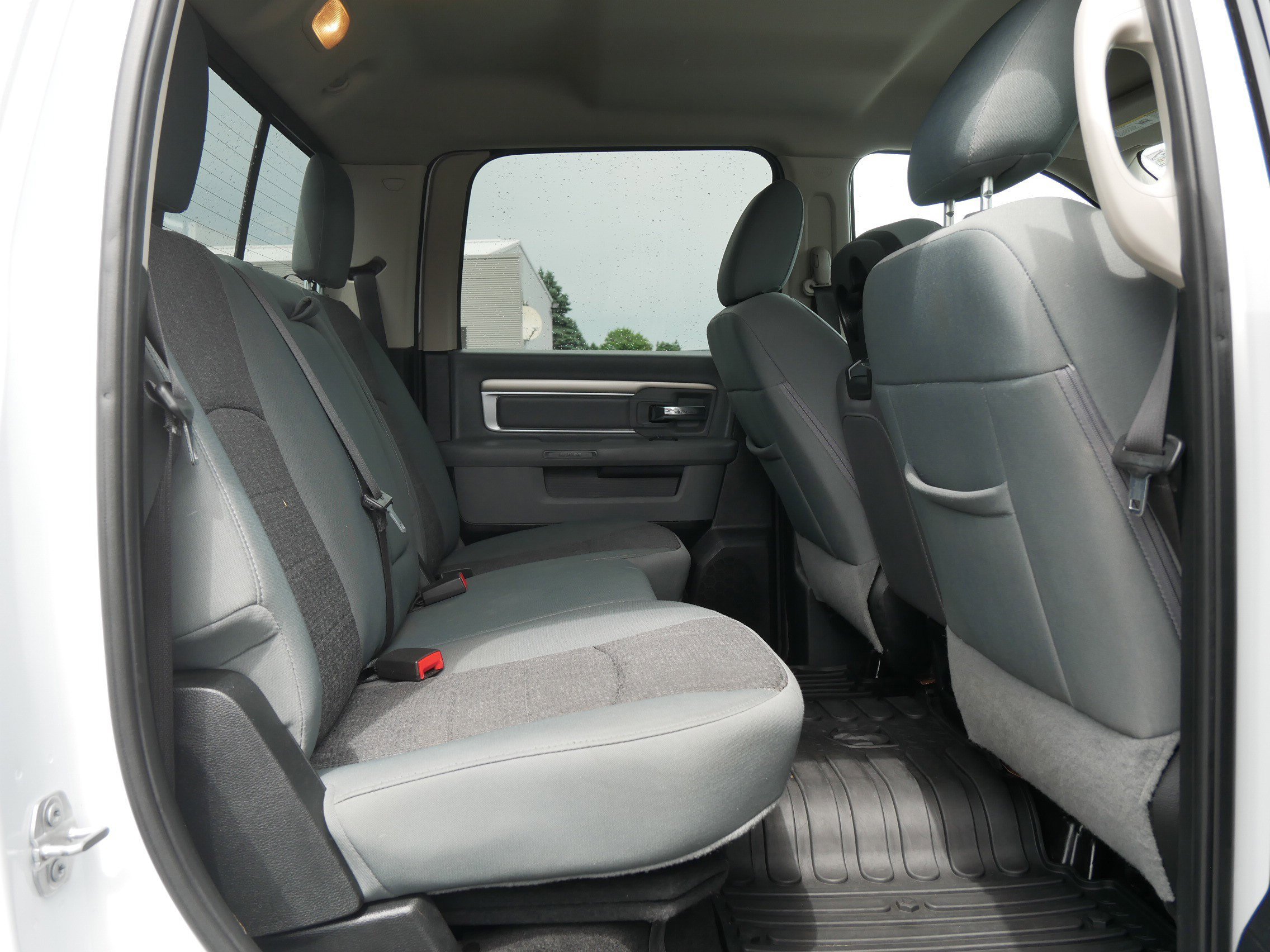 Used 2018 Bright White Clearcoat Ram SLT image 12