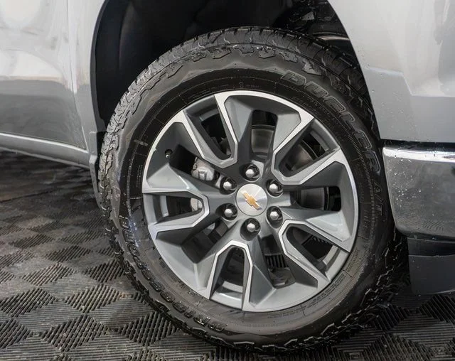 2026 Chevrolet Silverado 1500 LT - Photo 8