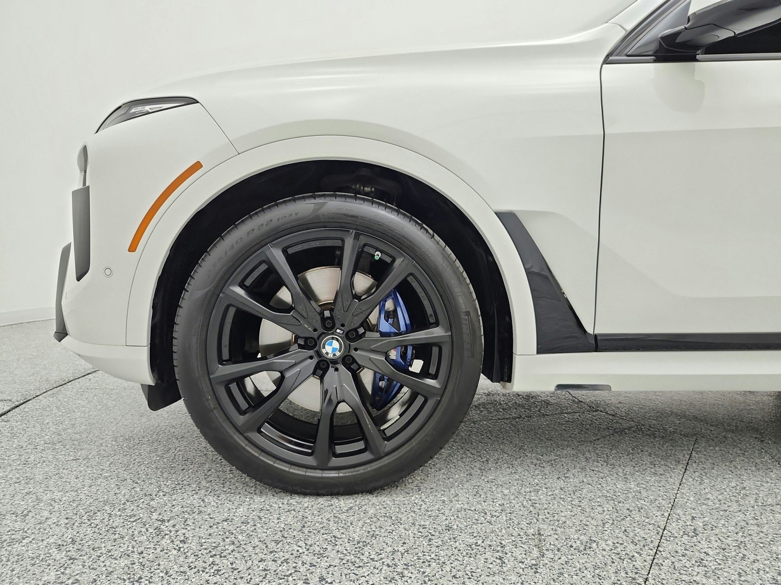 Used 2025 Alpine White BMW xDrive40i image 18