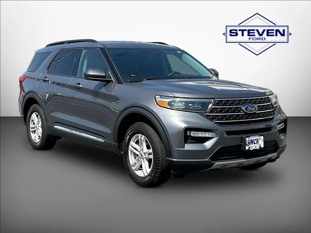 Certified Used 2022 Gray Ford XLT image 1