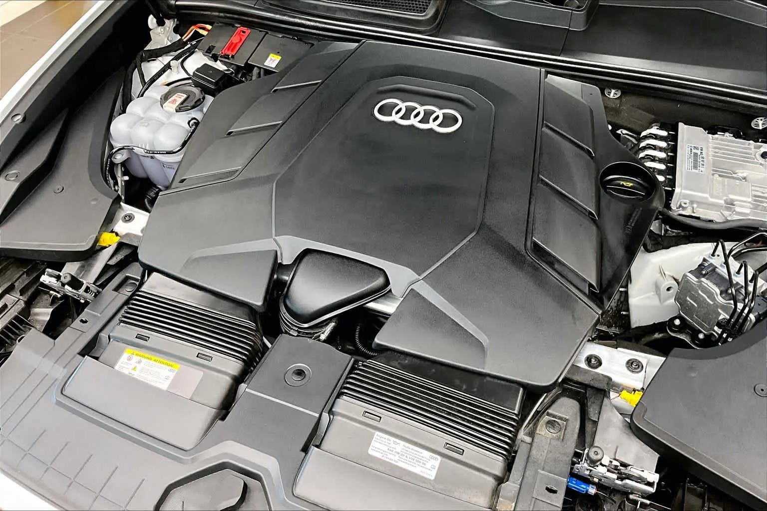 Used 2023 Glacier White Metallic Audi Premium image 31