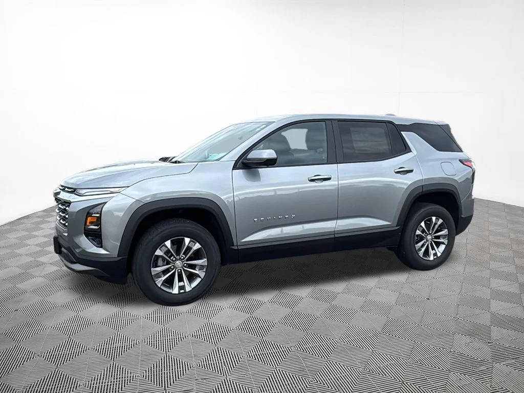 2026 Chevrolet Equinox LT - Photo 2