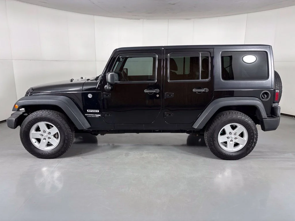 Used 2018 Black Jeep Unlimited Sport image 5