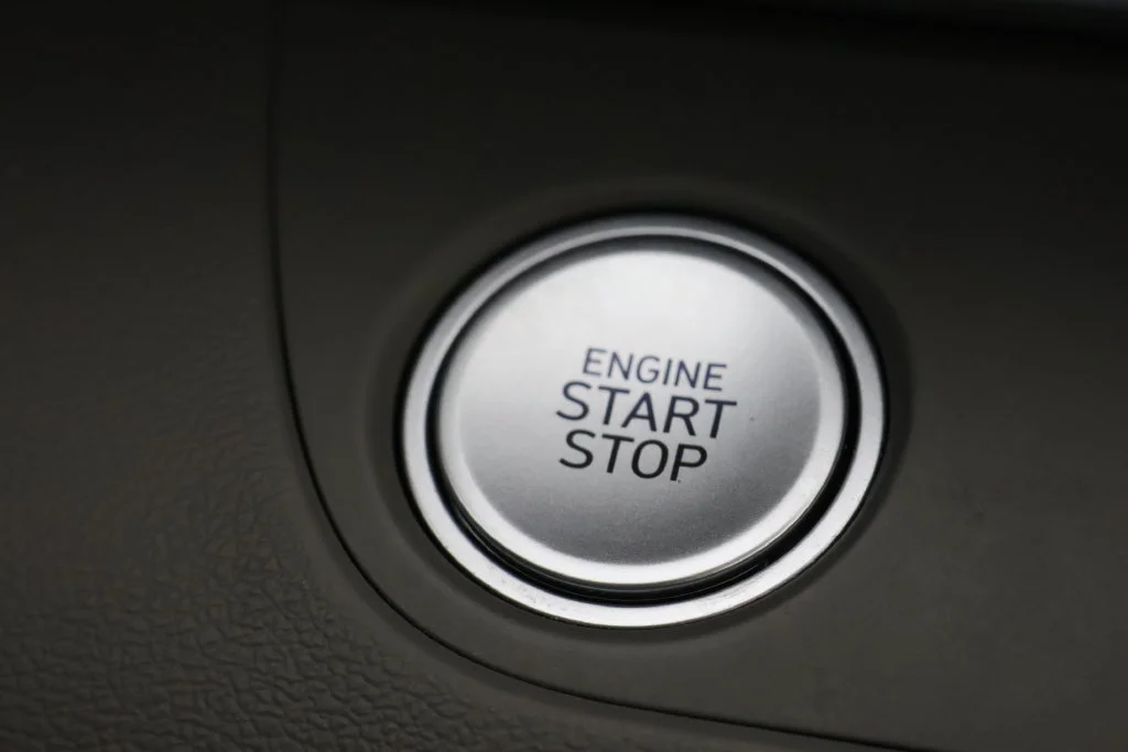 Certified Used 2025 White Hyundai SEL Convenience image 17