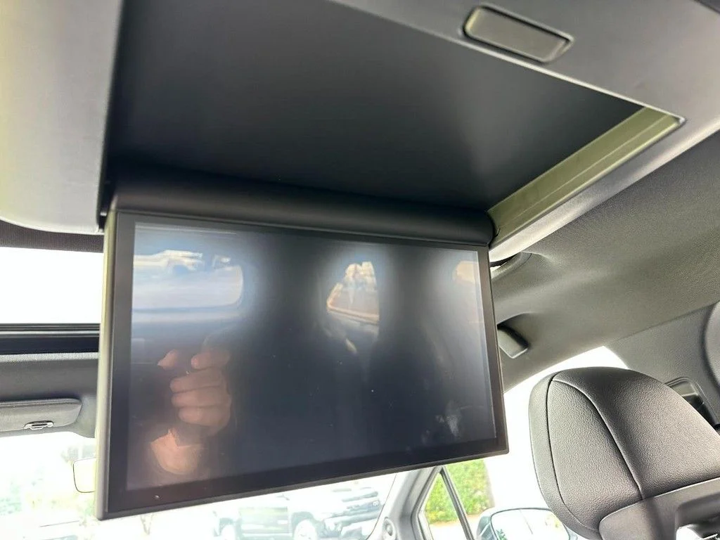 Used 2026  Toyota Platinum image 15