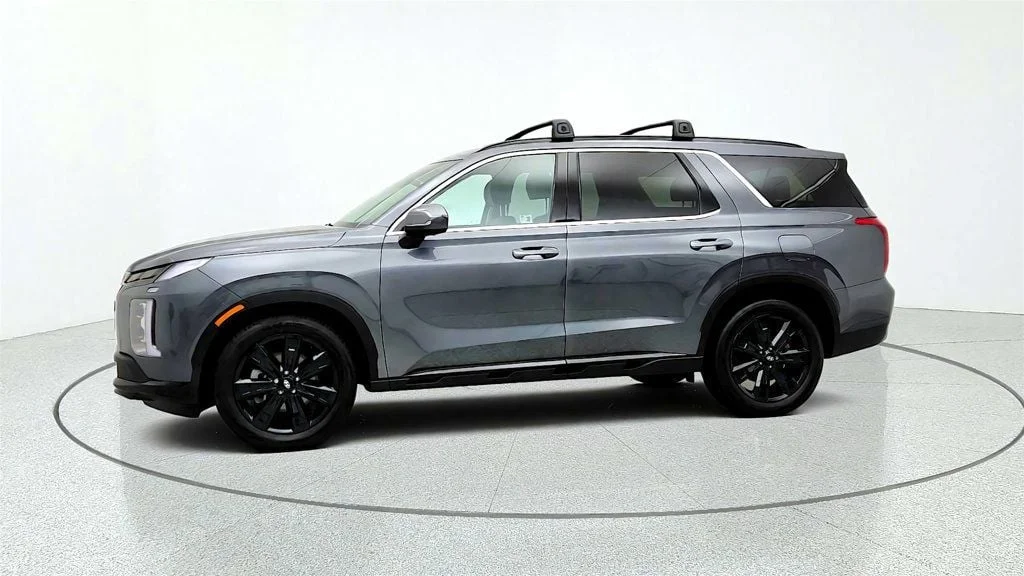 Used 2025 Steel Graphite Hyundai XRT AWD image 8