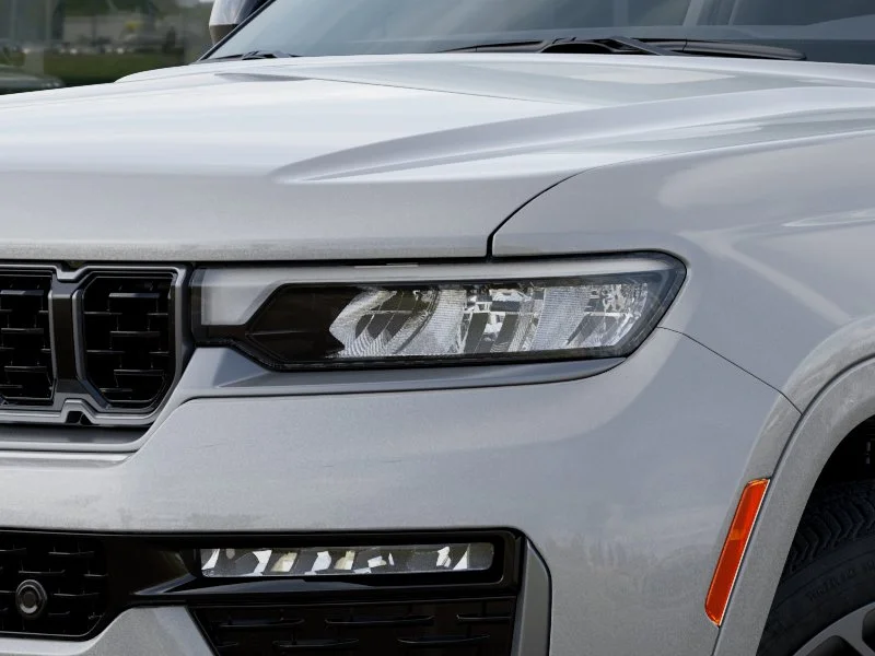 New 2026 Silver Zynith Exterior Paint Jeep Summit image 36