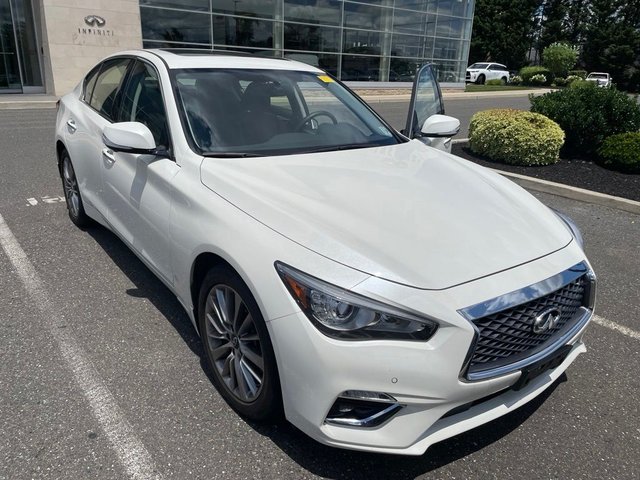 2023 INFINITI Q50 LUXE