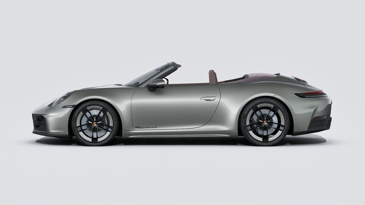 New 2026 Aventurine Green Metallic Porsche Carrera 4S Cabriolet image 2