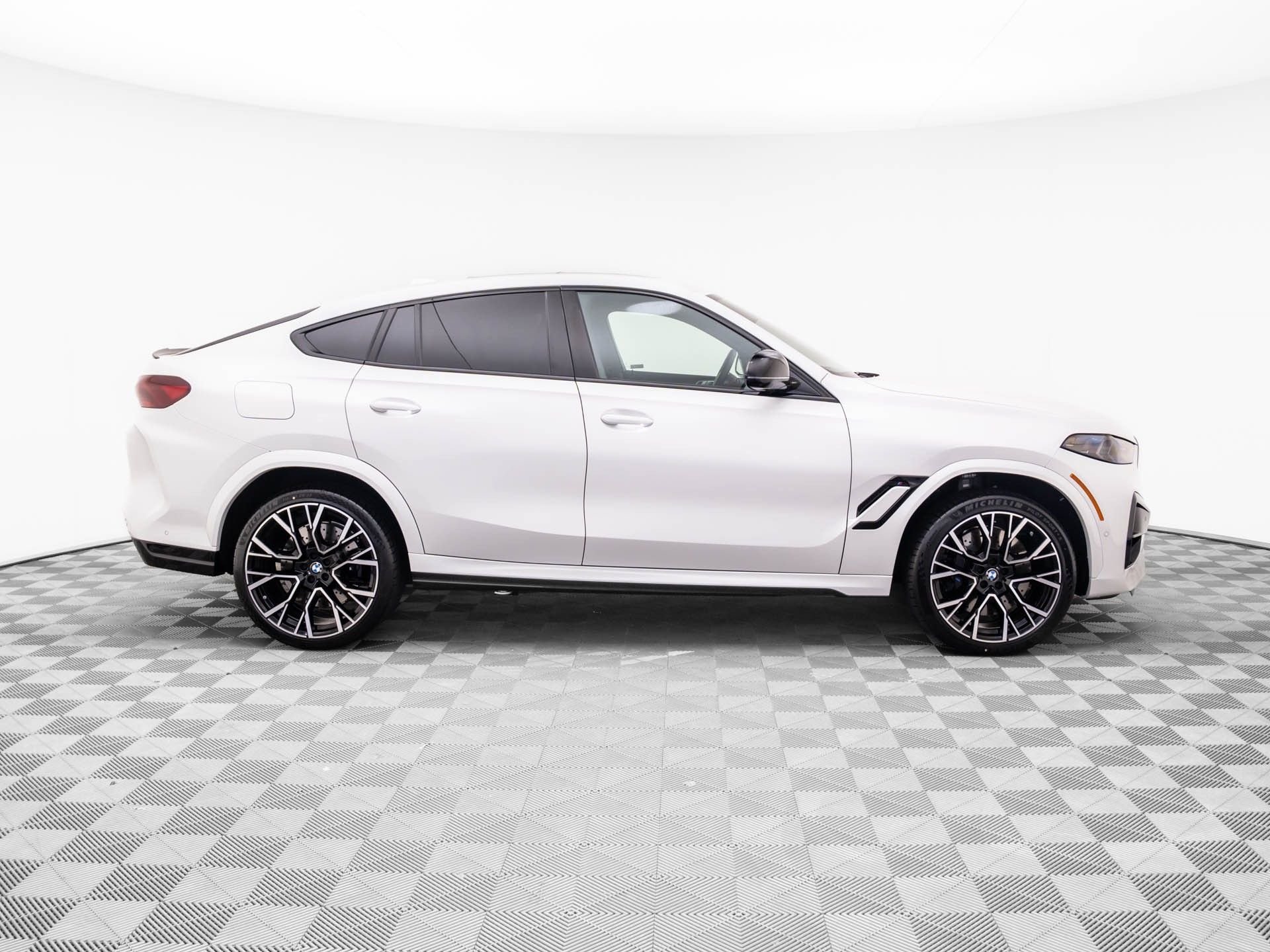 2026 BMW X6 M X6 M - Photo 8