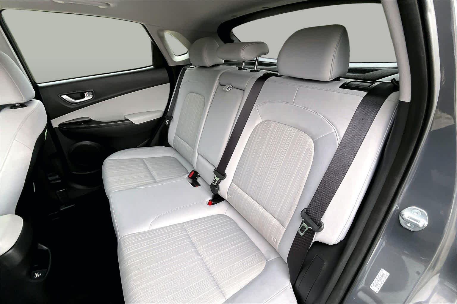 Used 2023 Ecotronic Gray Hyundai SEL image 40