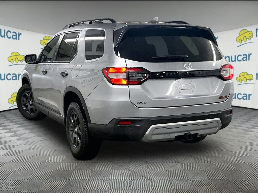 Used 2025 Silver Honda TrailSport image 4