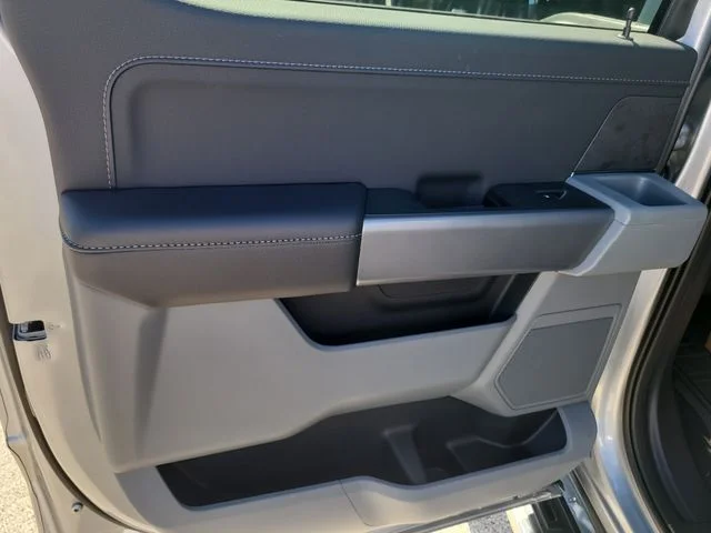 New 2026 Silver Metallic Ford XLT image 11