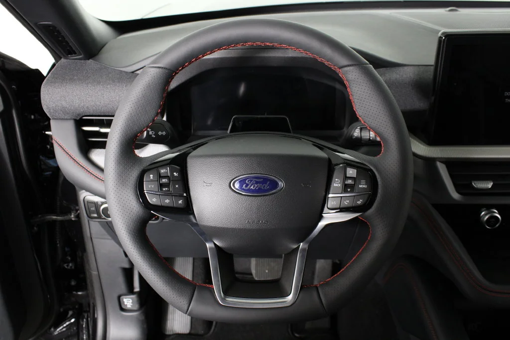 New 2027 Agate Black Metallic Ford ST-Line image 22