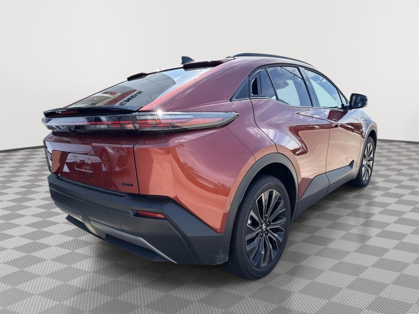 2026 Toyota C-HR XSE - Photo 12