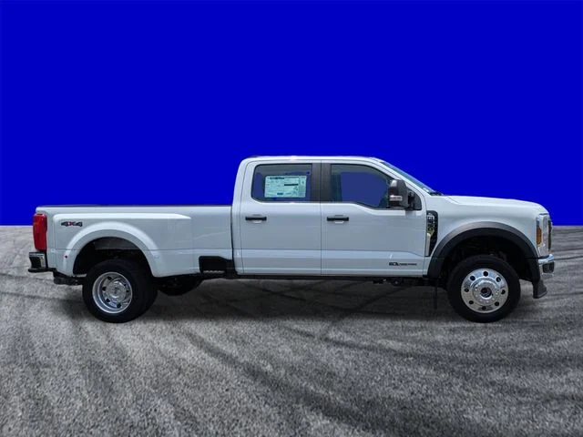 New 2026 Oxford White Ford F-450® XL image 3