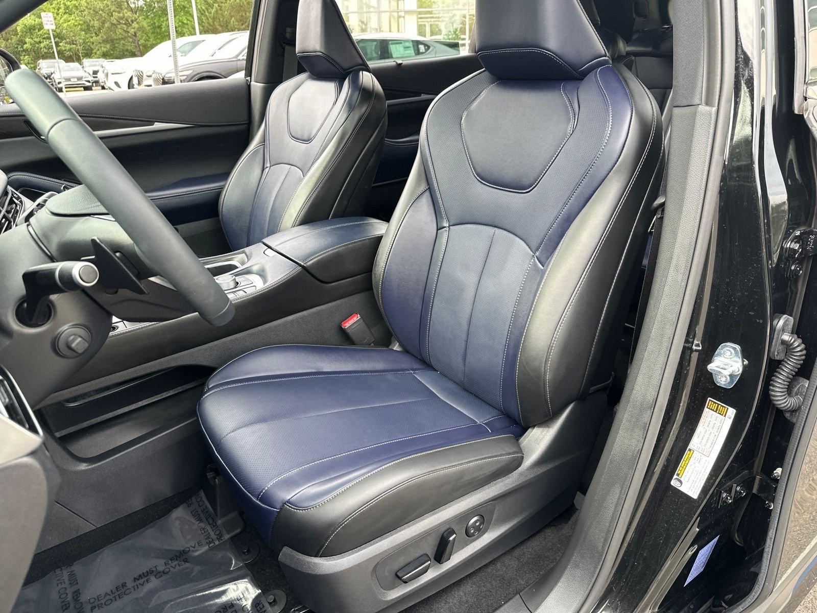 Used 2026 Black INFINITI SPORT image 9