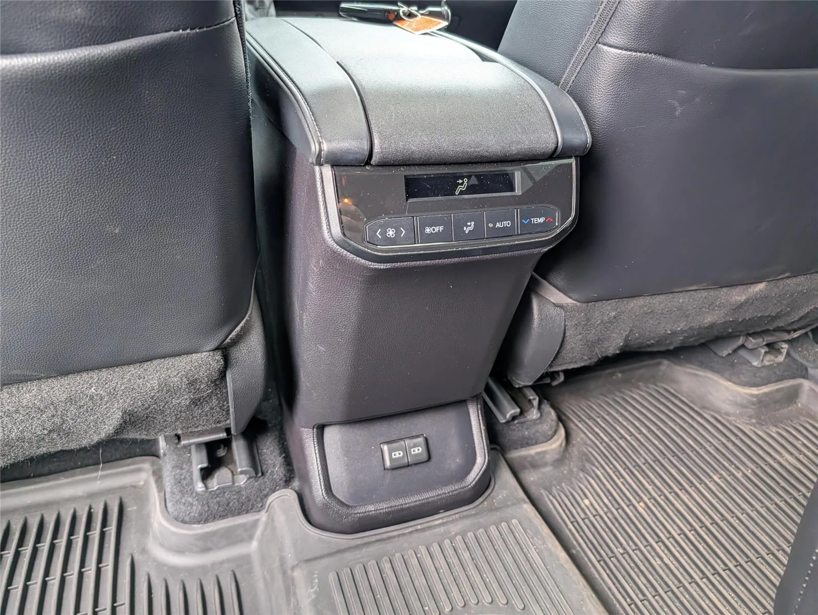 Used 2022 Blueprint Toyota XSE image 29