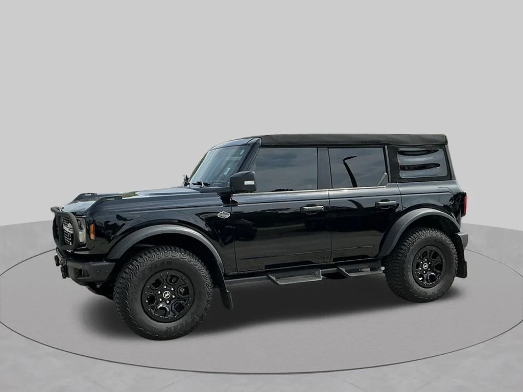 Used 2024 Black Ford Wildtrak image 3