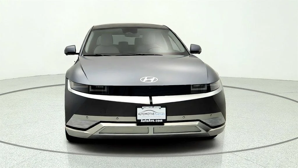 Used 2024 Shooting Star (Matte Gray) Hyundai Limited AWD w/ Tow Hitch image 2