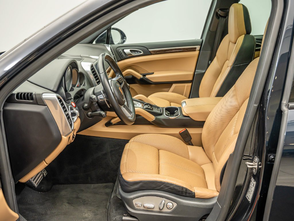 Used 2017 Blue Porsche S image 5