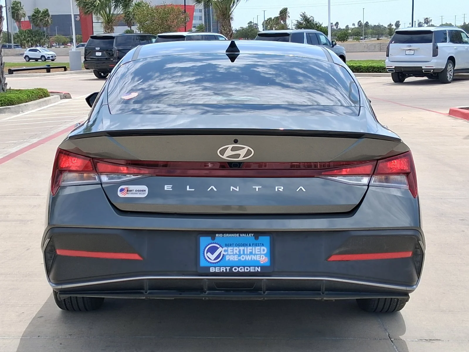 Used 2025 Gray Hyundai SEL Sport image 5