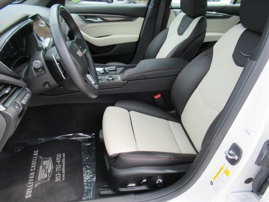 Used 2022 Crystal White Tricoat Cadillac Sport image 16