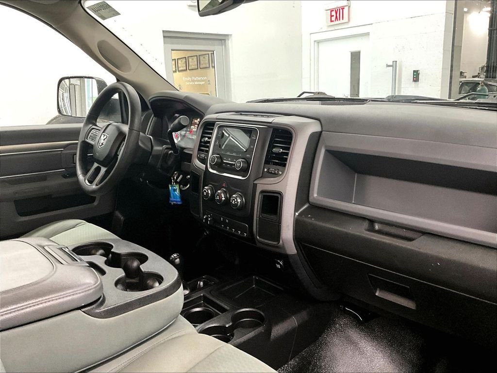Used 2017 Bright Silver Clearcoat Metallic Ram Tradesman image 14