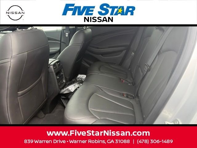 Used 2019 Silver Buick Essence image 12