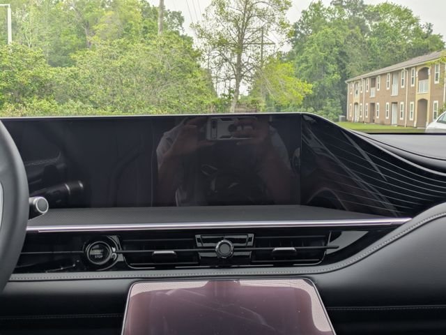 New 2026 BLACK OBSIDIAN INFINITI Luxe 2WD image 19