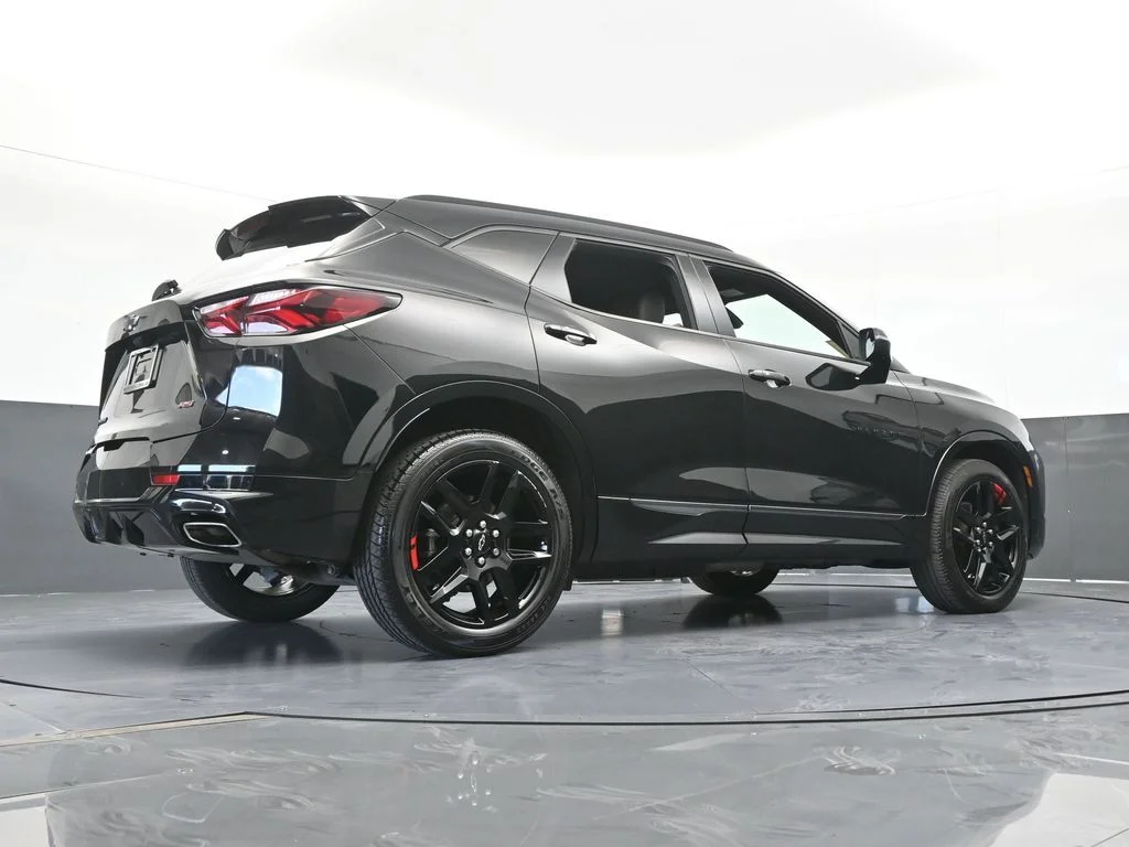 Used 2020 Black Chevrolet RS image 76