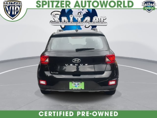 Used 2025 Black Hyundai SEL image 13