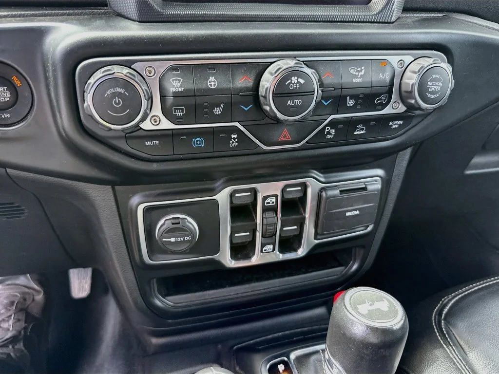 Used 2021 Black Jeep Unlimited Sahara 4xe image 18