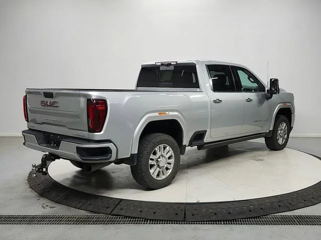 Used 2023 Quicksilver Metallic GMC Denali image 7